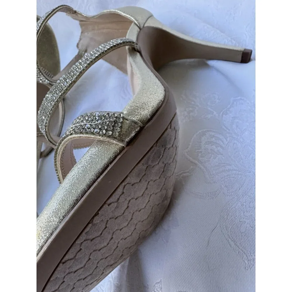 Kelly & Katie Sz 9 M Gold Metallic Courtney Jeweled Stiletto Heels Party